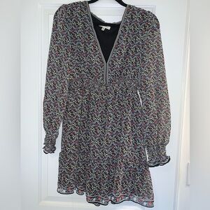 Geometric patterned dress, cute long sleeves